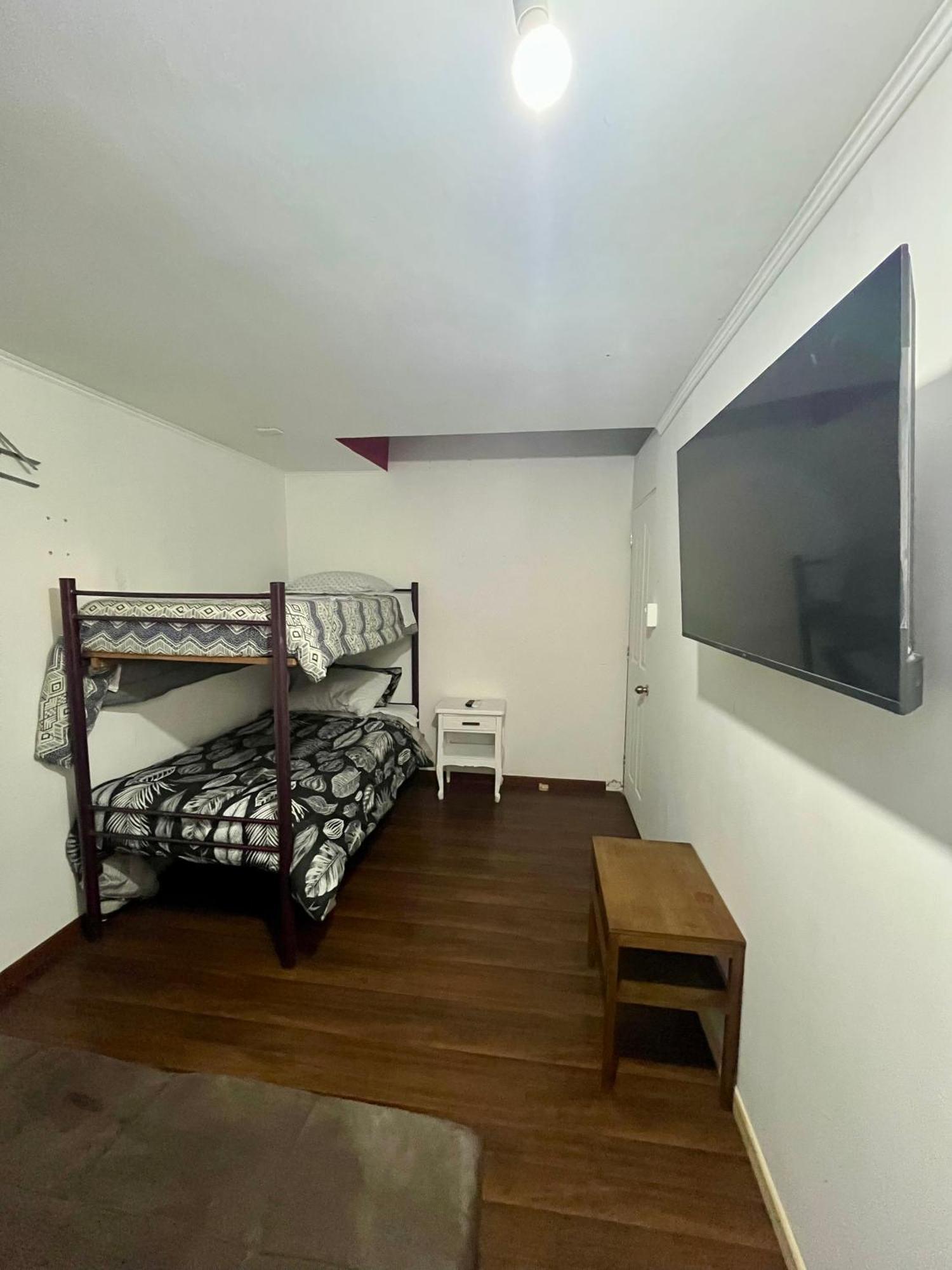 Hostel Tu Espacio Re - Habitaciones Cerca Del Aeropuerto سانتياغو المظهر الخارجي الصورة
